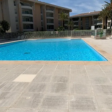 Location Port Frejus, Bord De Mer Exterior photo